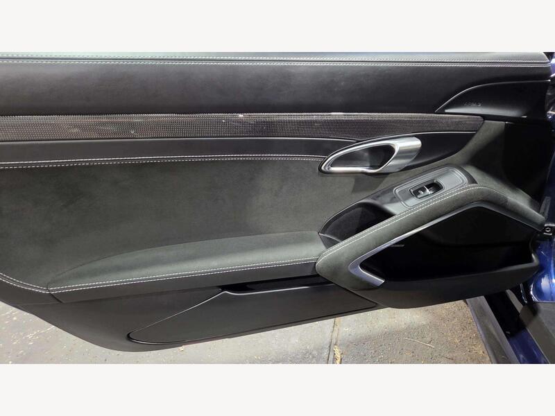 Porsche 718 Cayman PJ71CNV