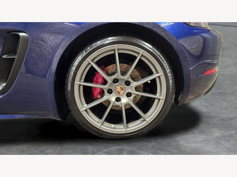 Porsche 718 Cayman PJ71CNV